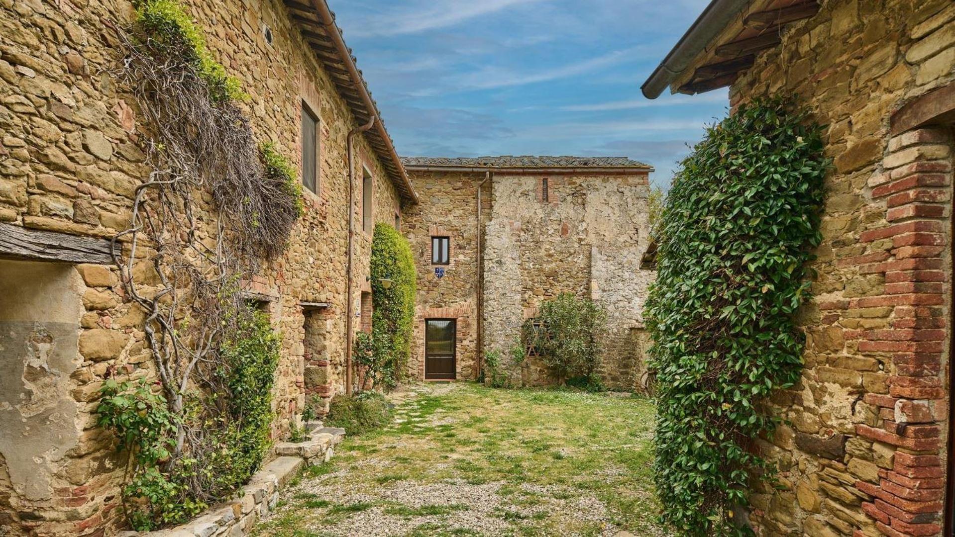 Villa Poggiarello คาสเตลนูโอโว เบราร์เดนกา ภายนอก รูปภาพ