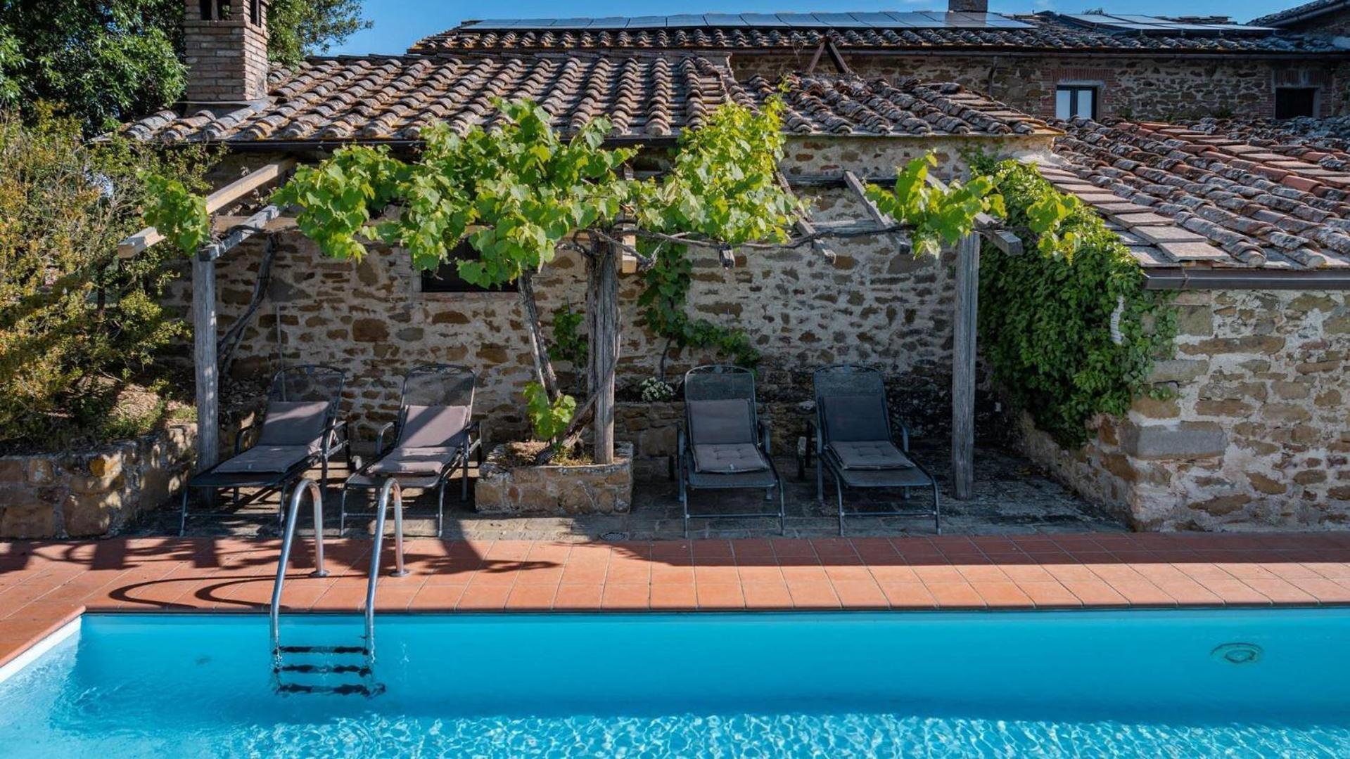 Villa Poggiarello คาสเตลนูโอโว เบราร์เดนกา ภายนอก รูปภาพ